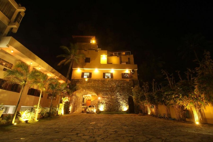 Унаватуна шри ланка. Унаватуна гостиница рок. Rock fort hotel 3* (унаватуна). Rock fort hotel spa 4 унаватуна отзывы. Шри ланка рок форт отель.